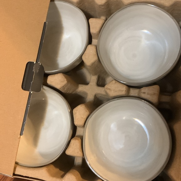 Hearth & Hand with Magnolia - cereal bowls set of 4 - Picture 2 of 4